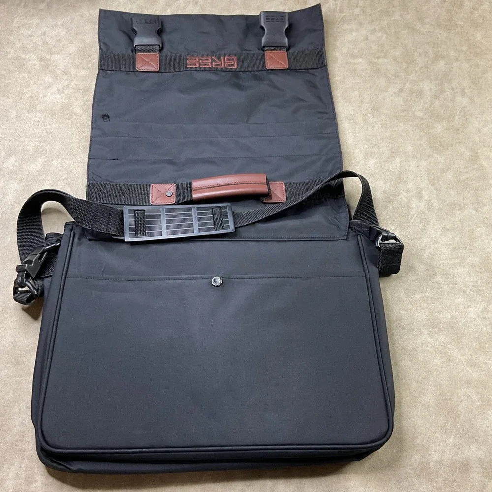Bree Cabrio Messenger Bag Laptop Travel‎ Work Black Large Adjustable